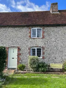 Cozy Flint Cottage - Image 5