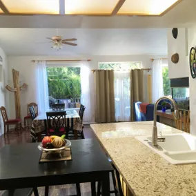 6 brm Zion Vacation Home, Center of Springdale, Ut - Image 4