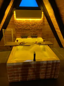 3-Hot Pool + Jacuzzi in the Room - Image 3