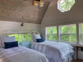 The Nest Guest House in the Trees - Image 5