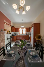 Τhe Roses House - Image 3