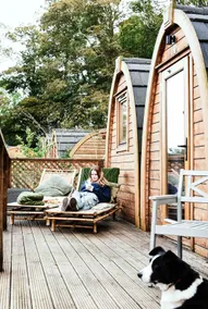 Bankside 7 luxury lakeside treehouse and hot tub - Image 2