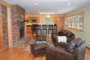 Terry's Lake House - Image 3