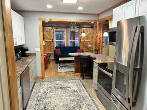 Cozy cottage condo with easy access to TIEC, Hendersonville, Asheville & Boone - Image 3