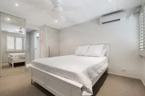 Wharf Lodge 2 Bedroom River View Apartment - Image 5