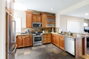 Family Friendly Retreat for 17 w/Hot Tub & Views - 5 min to PCMR Canyons Village - Image 5