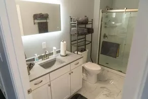 Modern 3BDRM, Renovated, Spacious & Central - Image 5