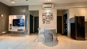 Cozy 3BR Apartment | Near SPICE & Airport - Image 3