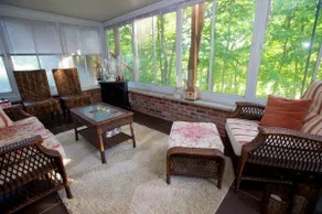 De' Udder Place on the Water - Image 3