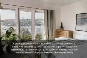 Luxury Waterfront House - Image 2