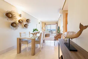 La Sal | Beachfront apartment with terrace - Image 4