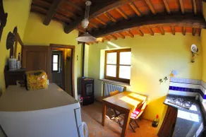 Stone farmhouse in the Tufo area - Image 5