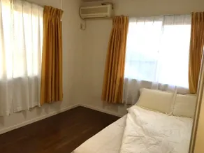 Entire house for exclusive use (4 bedrooms, living room, dining room, kitchen, 84 sqm), maximum 7 guests. Quiet residential neighborhood. - Image 3