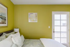 Charming Guest Suite w/Private Entrance/Patio/bath - Image 2