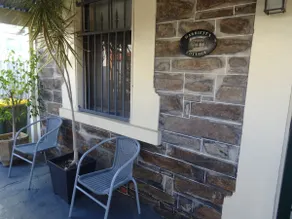 Harriett's Cottage - Image 2