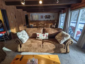 The Vermont Pond House - Image 5