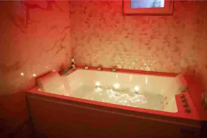 The 8 • Private Sauna & Jacuzzi + Parking - Image 5