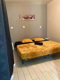Independent apartment, Black Lime - Image 3