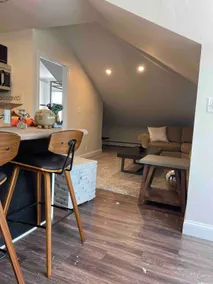 Roomy two bed five mins to downtown Providence - Image 5