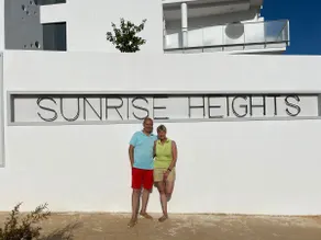 Newly built apartment with panoramic sea views - Image 2