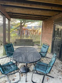 Large, 1980's 3BR w/full basemt in Upscale area - Image 4