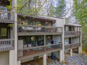 Lake Fairfield Hideaway - Image 5