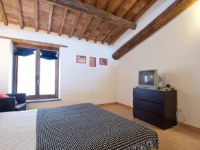 apartment in medieval hilltown - Image 5