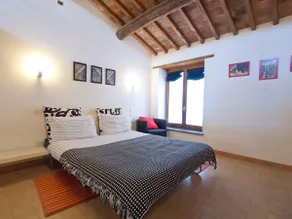 apartment in medieval hilltown - Image 4