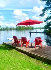 Family friendly waterfront retreat on Stoney Lake - Image 3