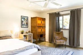 Private & Secluded Guesthouse - Image 4