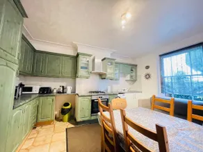 Central located house for big groups - Image 3
