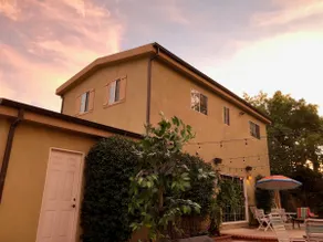 Private Guesthouse with Pool & Spa - Image 2