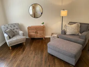 Convenient 3 Bedroom / 2 Bath house - Image 3