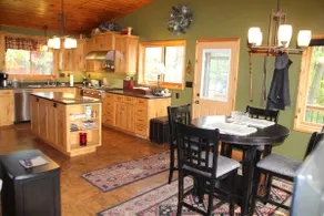 Woodland Trails Cabin on 130 acres with wildlife and miles of private trails - Image 2