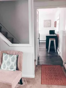 Cozy Lake Cottage - Image 4