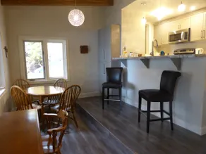 Lakeside Guesthouse - Image 4