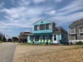 Plum Island Getaway | 100 Steps to Beach | Patios - Image 2