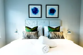 Oakley Suite - Luxury Serviced Flat in Old Town with parking - Image 2