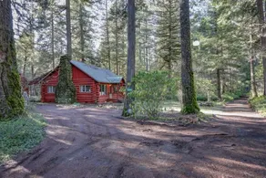 The historic McKenzie River cabin - Image 3