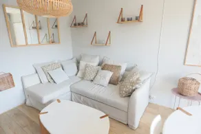 The getaway, renovated, quiet, 2 north and south balconies - Image 2