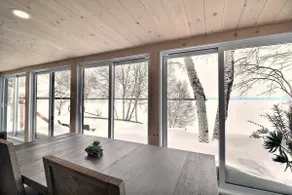 Vauvert Chalet with Hot Tub, on Lake Saint-Jean - Image 3