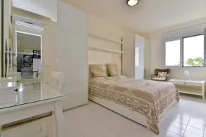 Large with terrace and amazing views of the sea! - Image 5