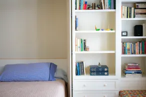 Trendy Studio, Natural Light - Heart of Downtown - Image 4