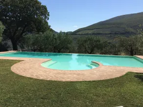 Altes Landhaus und Pool in Umbrian Hills zwischen Foligno und Assisi - Image 3