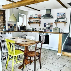 The Pink House, Dartmouth - Image 2