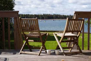 Cottage Chic Annex - Private Downtown Waterfront - Image 3