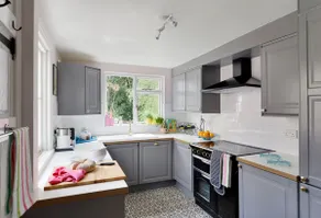 Hip holiday let in Rye - Image 5