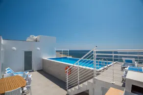 Villa Apartments with private pool & sea views - Image 2