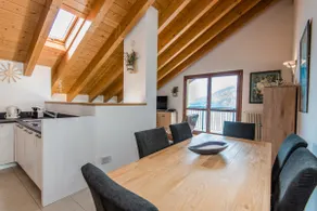 Apartment with Views to Die For! - Image 5