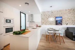 NC Apartments Rambla 32 - Image 2